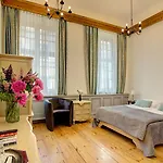 Boutique Kristofs Hotel 3*