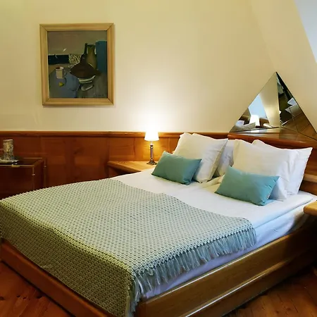 Boutique Kristofs Viesnīca 3*
